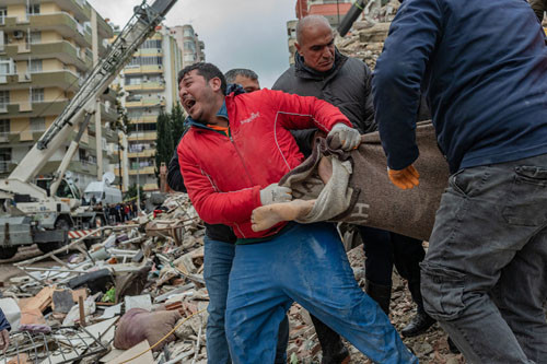 Cảnh hoang tàn sau trận động đất khiến hơn 4.300 người chết 